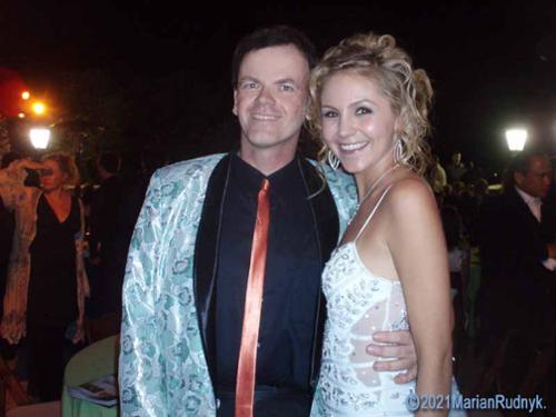 Here I am with the always lovely Madison Dylan, award presenter, together on the red carpet at the 2007 Annie Awards.

(c)2007MarianRudnyk